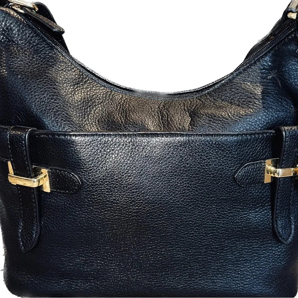EUC Giani Bernini black leather adjustable shoulder handbag simple & classic